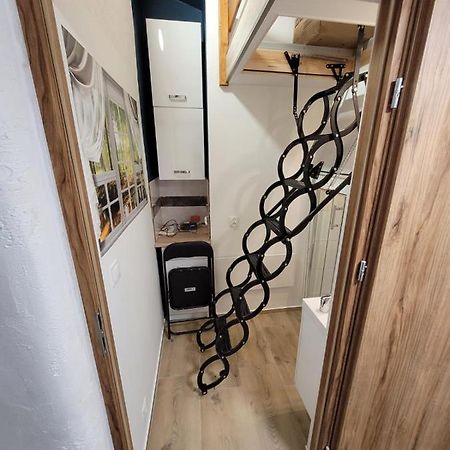 Micro Apartments 2,5 Qm - Najmniejsze Apartamenty Swiata 2,5 Mkw Kraków Eksteriør billede