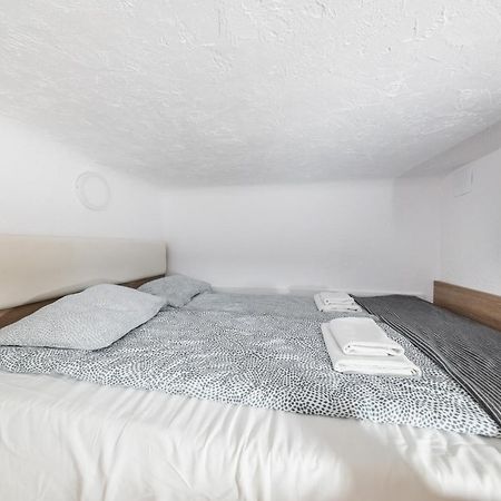 Micro Apartments 2,5 Qm - Najmniejsze Apartamenty Swiata 2,5 Mkw Kraków Eksteriør billede