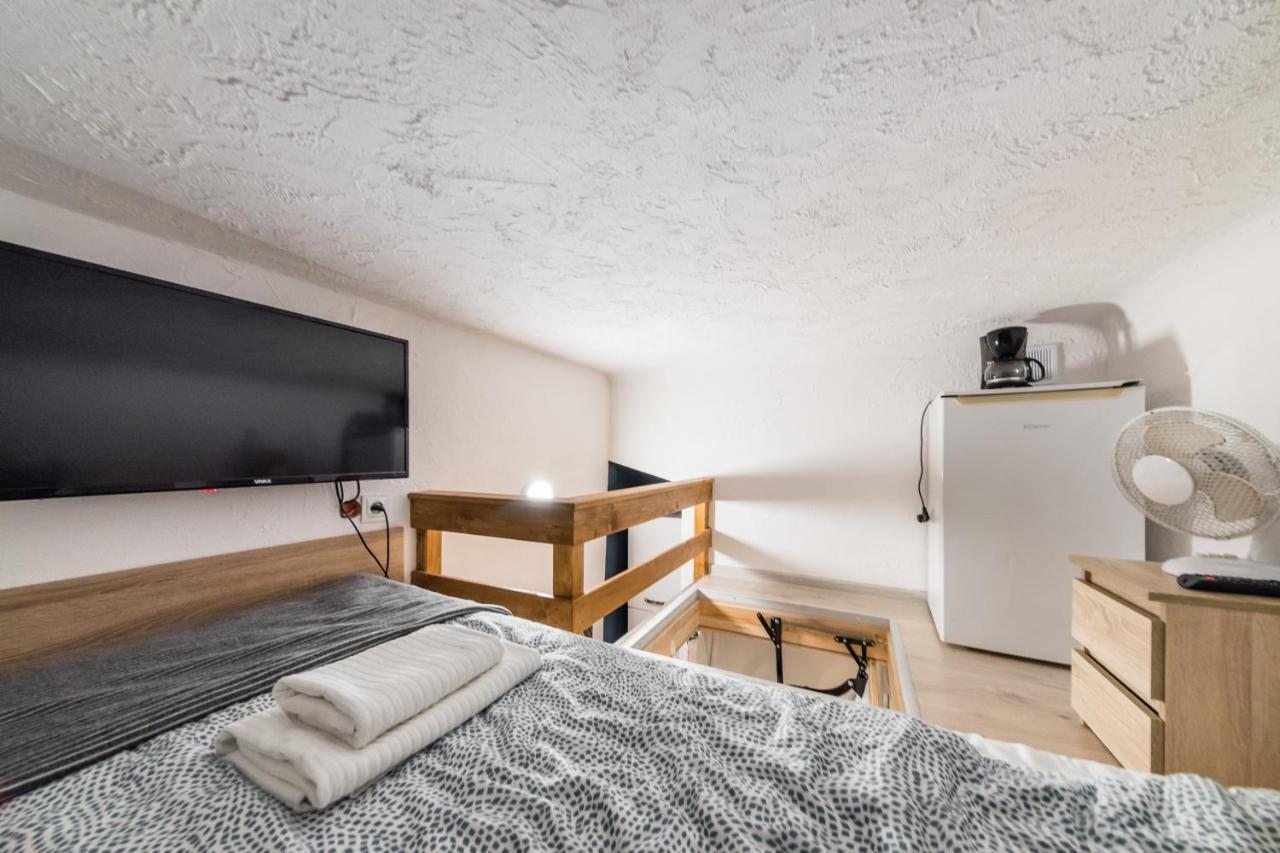 Micro Apartments 2,5 Qm - Najmniejsze Apartamenty Swiata 2,5 Mkw Kraków Eksteriør billede