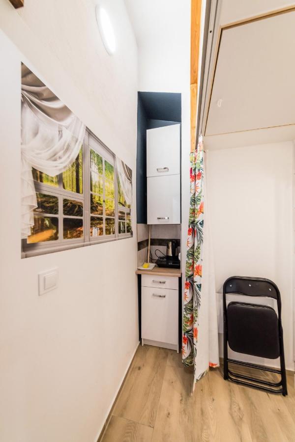 Micro Apartments 2,5 Qm - Najmniejsze Apartamenty Swiata 2,5 Mkw Kraków Eksteriør billede